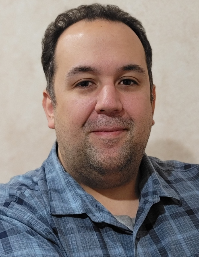 WISE Certification Scholarship Winner Derek Nunes, Phone Smart